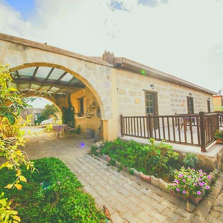 Castle Karpasia Guest House Authentic Atmosphere ! Rizokarpaso Εξωτερικό φωτογραφία